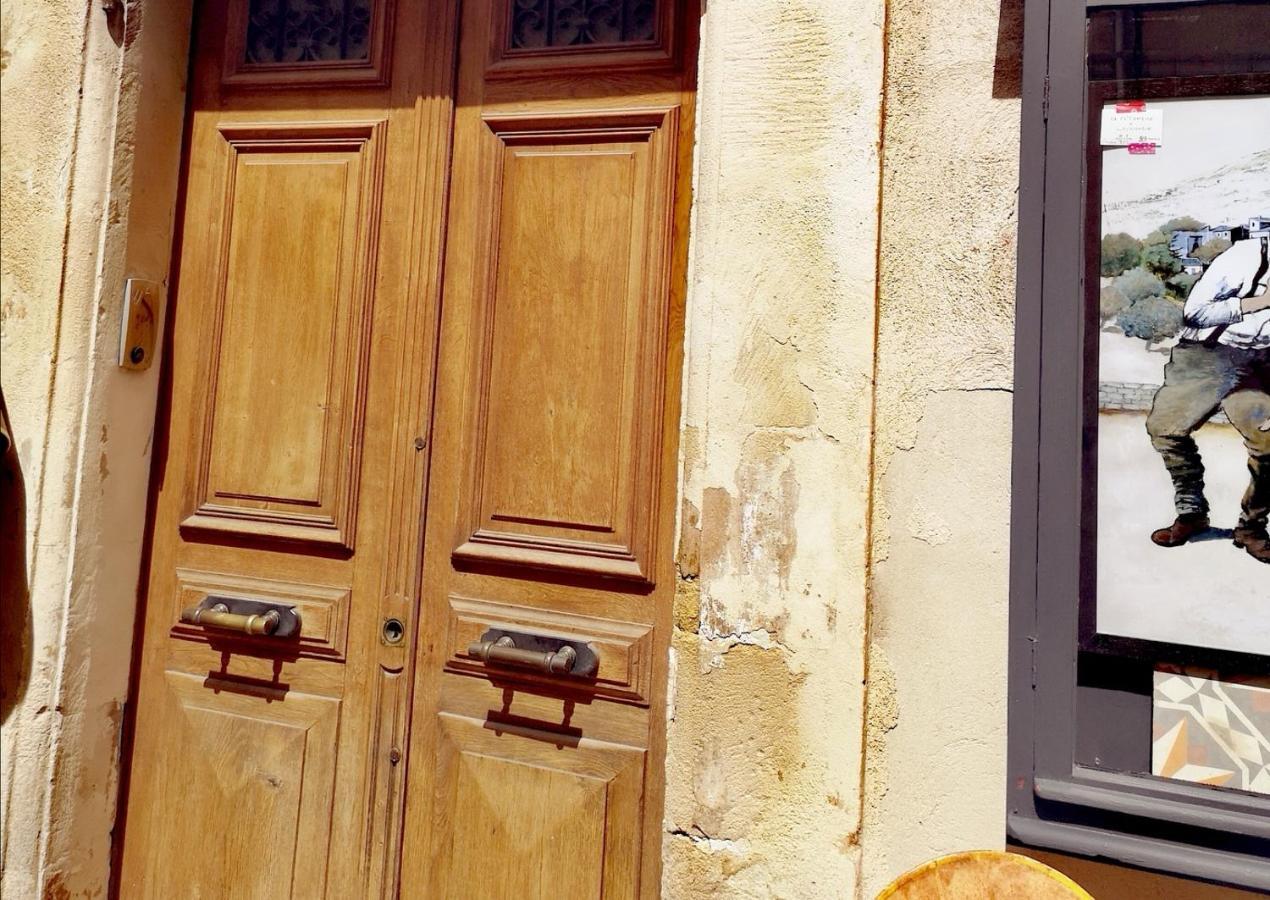 Ancienne Maison De Maitres Lourmarin Dış mekan fotoğraf