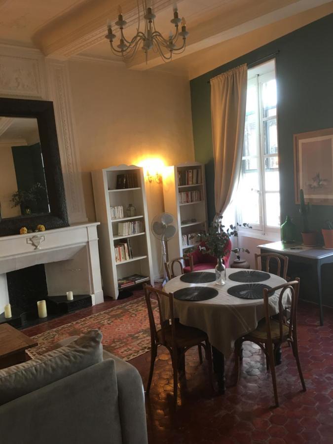 Ancienne Maison De Maitres Lourmarin Dış mekan fotoğraf